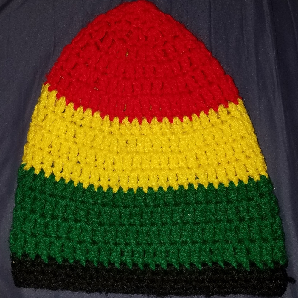 🐧Rasta Colored Beanie